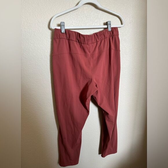 Lululemon On The Fly 7/8 Pant Chianti Size 10 Full On Luxtreme - Picture 10 of 12